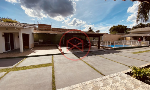 Chácara em Condomínio Antes do Centro!!