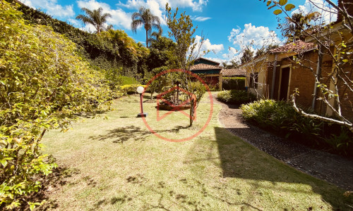 Chácara em Condomínio Antes do Centro!!