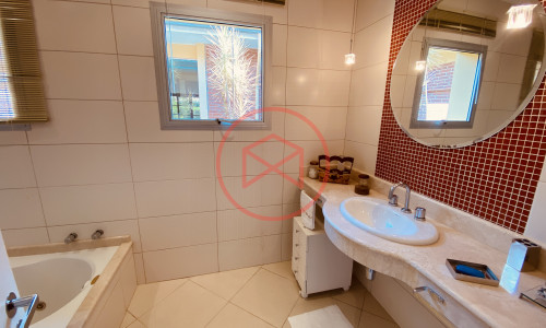 Chácara em Condomínio Antes do Centro!!