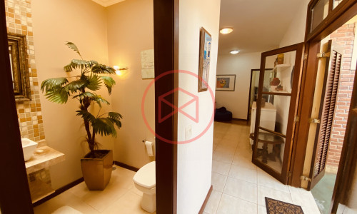 Chácara em Condomínio Antes do Centro!!