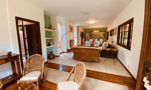 Chácara em Condomínio Antes do Centro!!