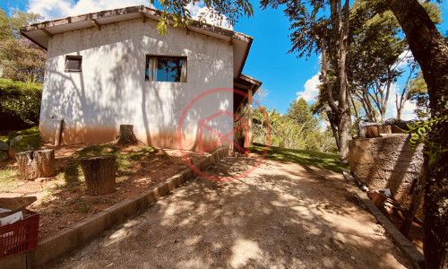 Chácara em Loteamento em Ibiúna!!