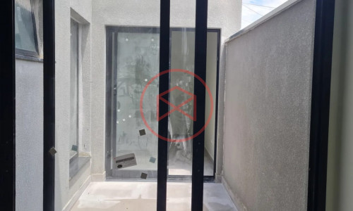 Casa em Condomínio em Salto!