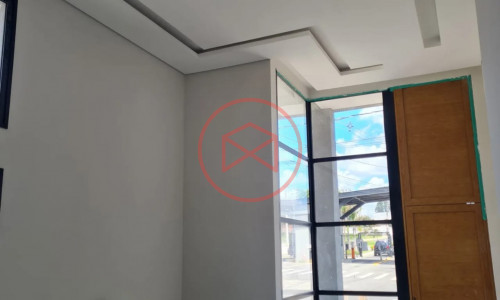 Casa em Condomínio em Salto!