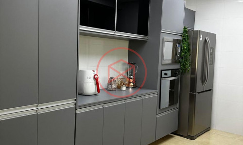 Chácara em Condomínio Fechado Próximo do Centro de Ibiúna!!