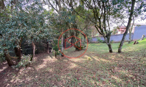 Chácara Próximo do Centro de Ibiúna!!