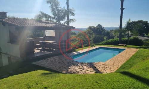 Chácara Próximo a Represa de Ibiúna!!