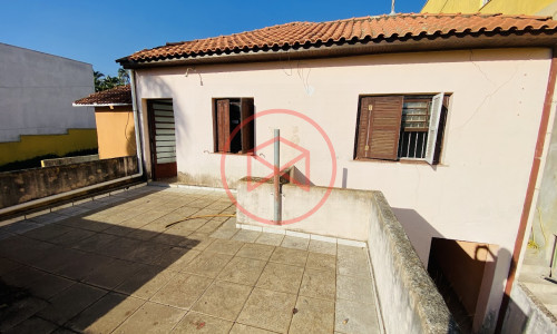 Casa Comercial no Centro de Ibiúna