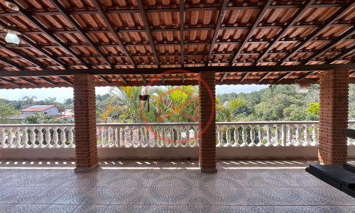 Chácara Próximo do Centro de Ibiúna!!