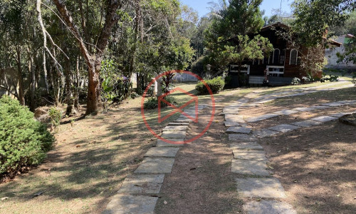 Chácara em Loteamento fechado em Ibiúna Antes do centro.