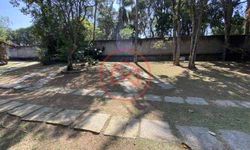 Chácara em Loteamento fechado em Ibiúna Antes do centro.