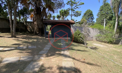 Chácara em Loteamento fechado em Ibiúna Antes do centro.