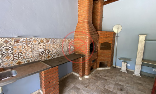 Chácara em Loteamento fechado em Ibiúna Antes do centro.