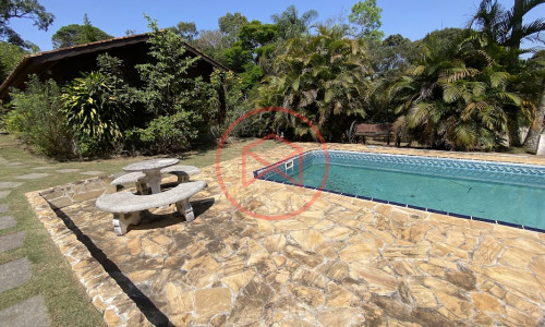 Chácara em Loteamento fechado em Ibiúna Antes do centro.