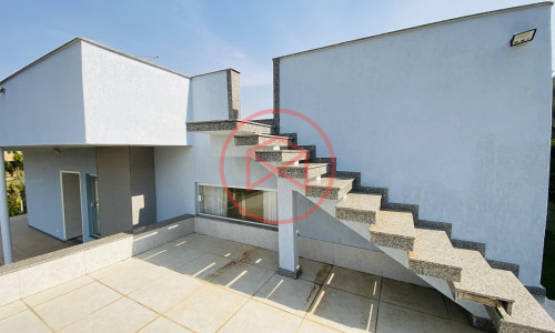 Chácara em Condomínio Antes do Centro!!