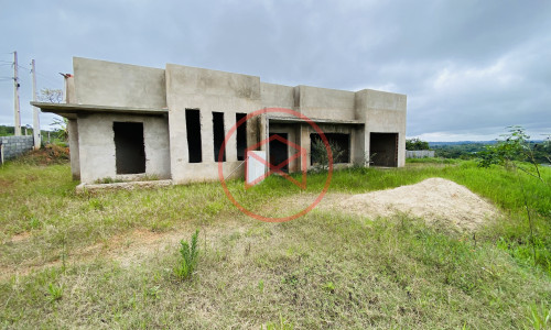 Chácara em Condomínio Fechado!!