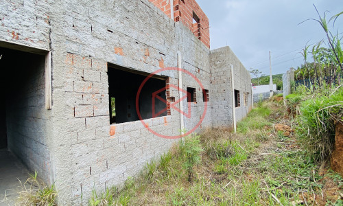 Chácara em Condomínio Fechado!!