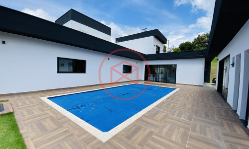 Chácara em Condomínio Fechado!! Interior de SP