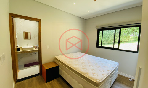 Chácara em Condomínio Fechado!! Interior de SP