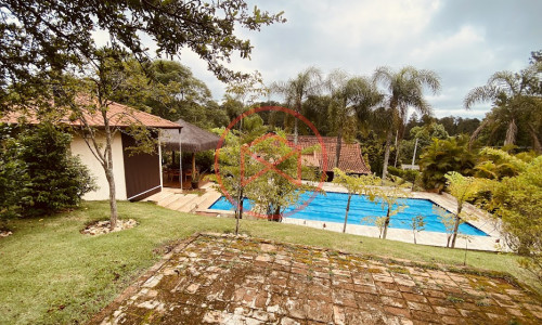 Chácara em Condomínio com 5.000 mts Antes do Centro!!