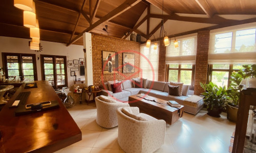 Chácara em Condomínio com 5.000 mts Antes do Centro!!