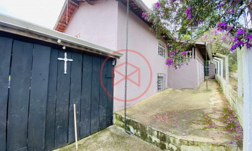 Chácara Antes do Centro de Ibiúna!!