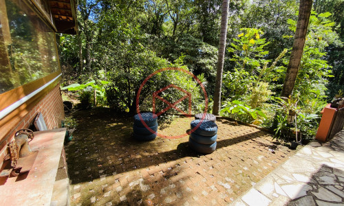 Chácara em Condomínio Fechado!!