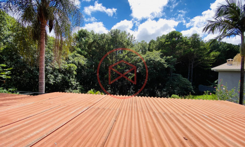 Chácara em Condomínio Fechado!!