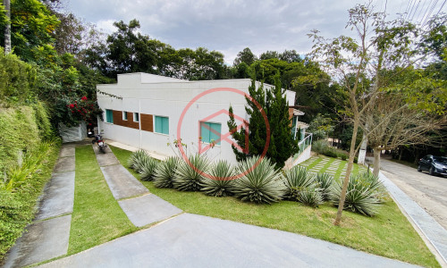 Chácara em Condomínio Fechado - Interior de São Paulo em Ibiúna!!