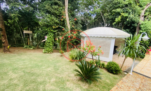 Chácara em Condomínio Fechado - Interior de São Paulo em Ibiúna!!