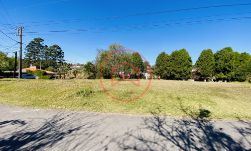 Lote em Condomínio Fechado antes do Centro de Ibiúna