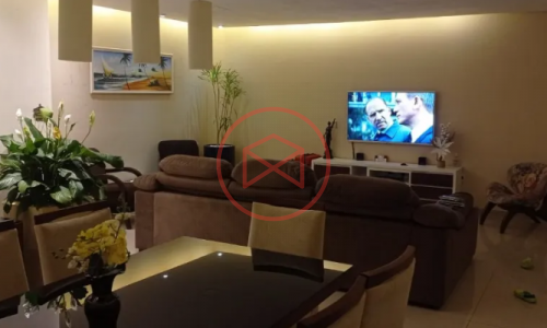 Casa no Centro de Ibiúna!! Interior de São Paulo