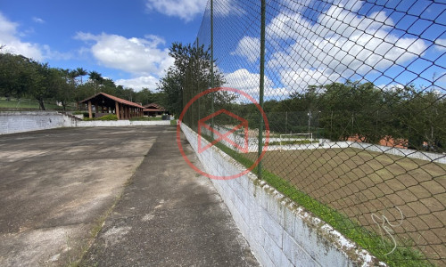 Chacara em Condominio Próximo do Centro!!