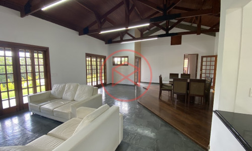 Chacara em Condominio Próximo do Centro!!