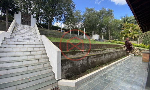 Chacara em Condominio Próximo do Centro!!