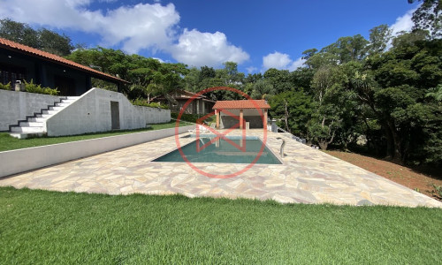 Chacara em Condominio Próximo do Centro!!