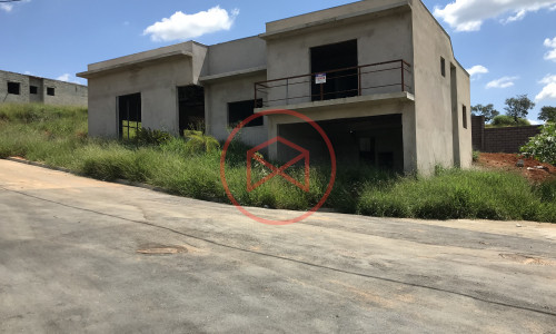 Chacara em Condomínio Fechado!!