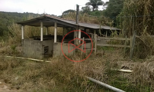 Sítio em Piedade !!