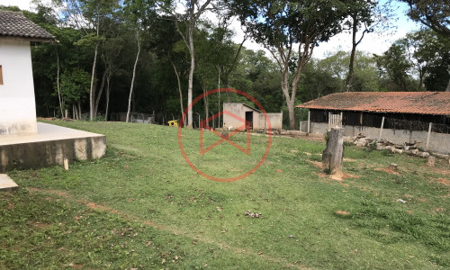 Chácara em Condomínio Antes do Centro!!