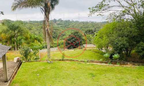 Chácara em Condomínio Antes do Centro!!