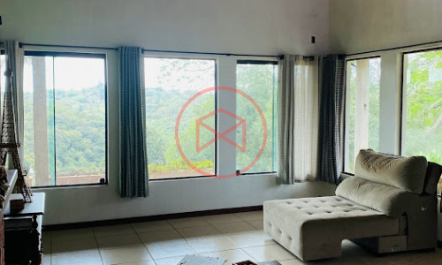 Chácara em Condomínio Antes do Centro!!