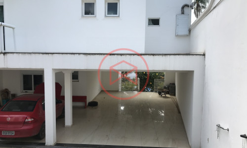 Mansão em Condomínio no Centro de Ibiúna!!