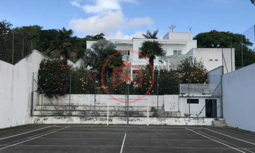 Mansão em Condomínio no Centro de Ibiúna!!