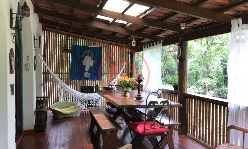 Chácara Pé N'agua em Condominio Fechado