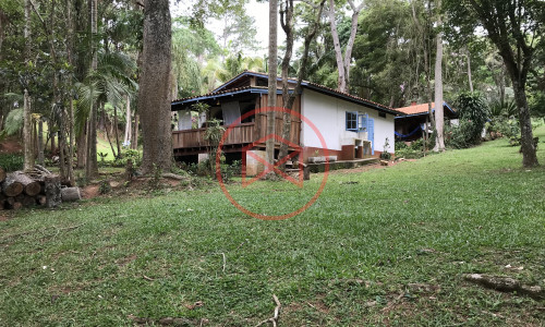 Chácara Pé N'agua em Condominio Fechado