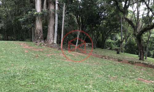 Chácara Pé N'agua em Condominio Fechado