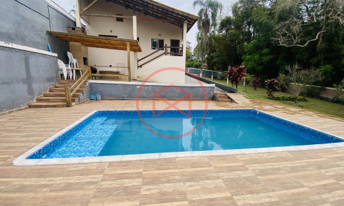 Chácara em Condomínio Antes do Centro de Ibiúna!