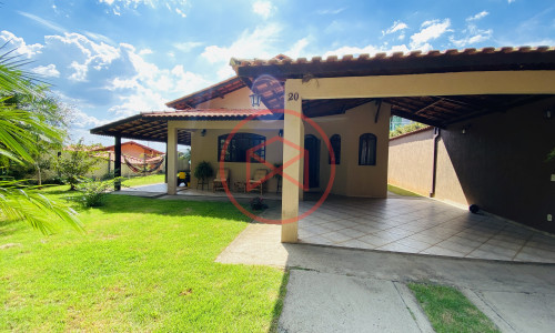 Chácara em Condomínio no Centro de Ibiúna!!