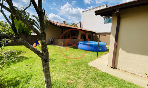 Chácara em Condomínio no Centro de Ibiúna!!