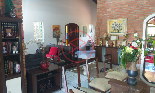 Chácara em Condomínio Antes do Centro!!